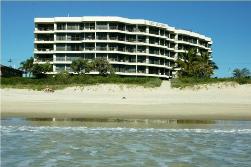 San Simeon Beachfront Apartments Tugun Gold Coast Exterior foto